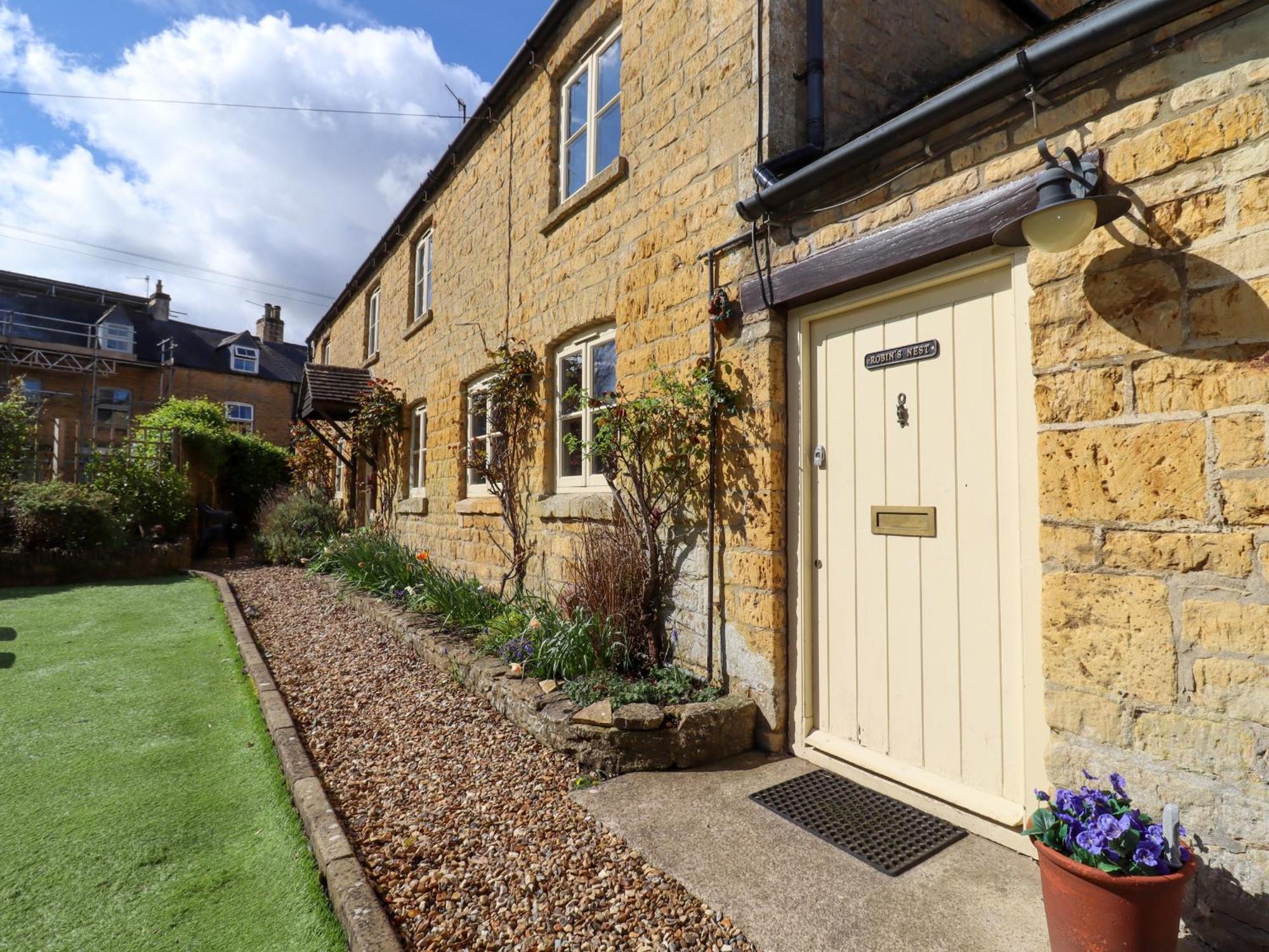 Robins Nest Villa Cheltenham Exterior photo